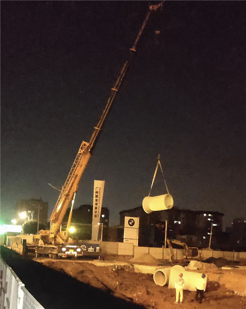 远安县“弯臂矫正”—— 吊车的 “形变补偿” 技术